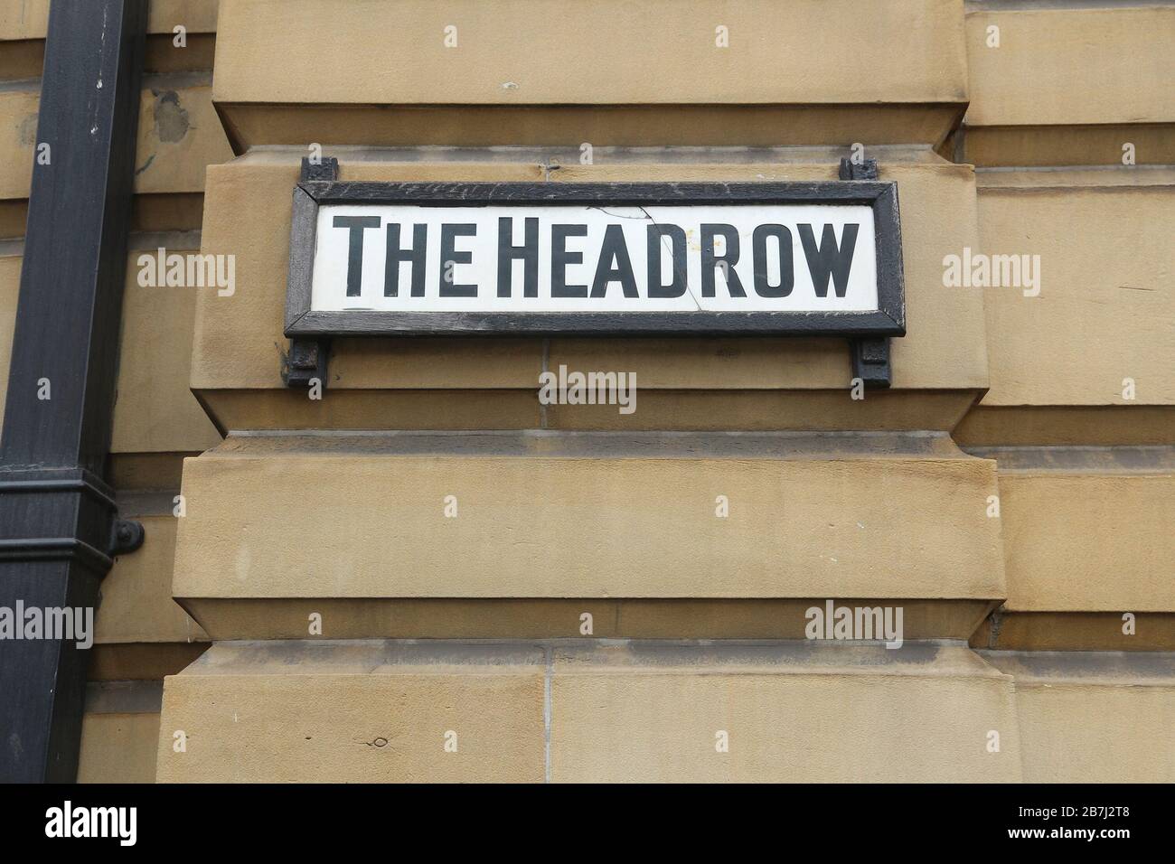 Leeds - città del West Yorkshire, Regno Unito. Headrow - strada principale di Leeds. Foto Stock