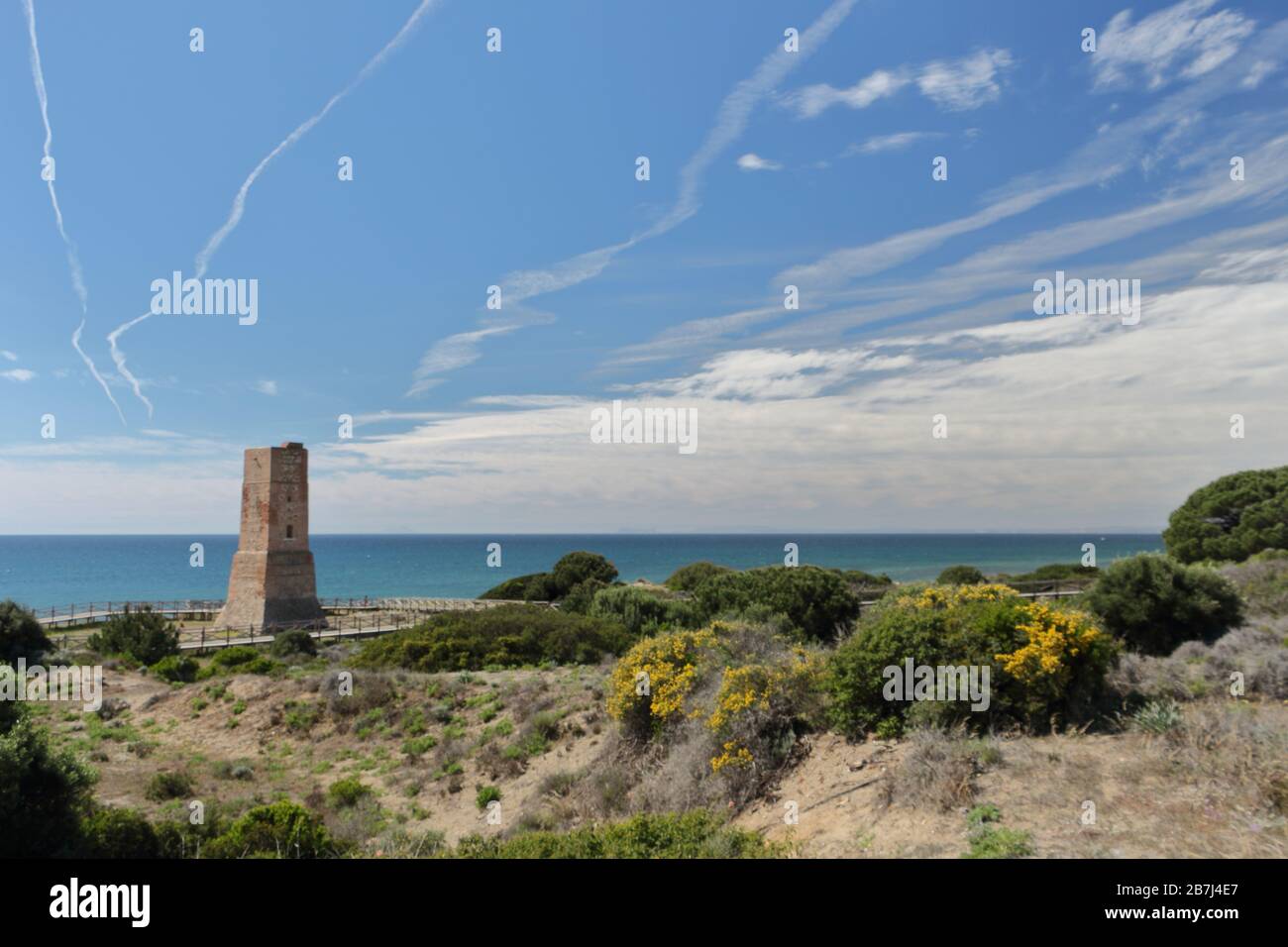 Torre Ladrones, Torre moresca, Cabopino - Dunas de Artola, Marbella, provincia di Málaga, Andalusia, Spagna. Foto Stock