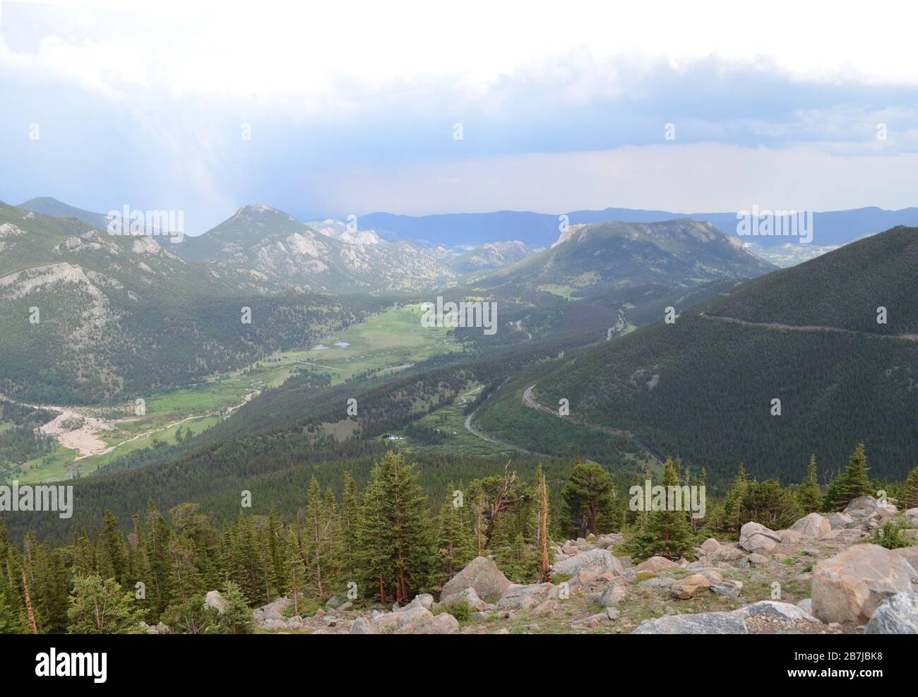 Estate nel Parco Nazionale delle Montagne Rocciose: Alluvionale Fan, Hidden Valley, Trail Ridge Road, Horseshoe Park, Sheep Lakes, McGregor Mtn, Castle & Deer Mtn Foto Stock