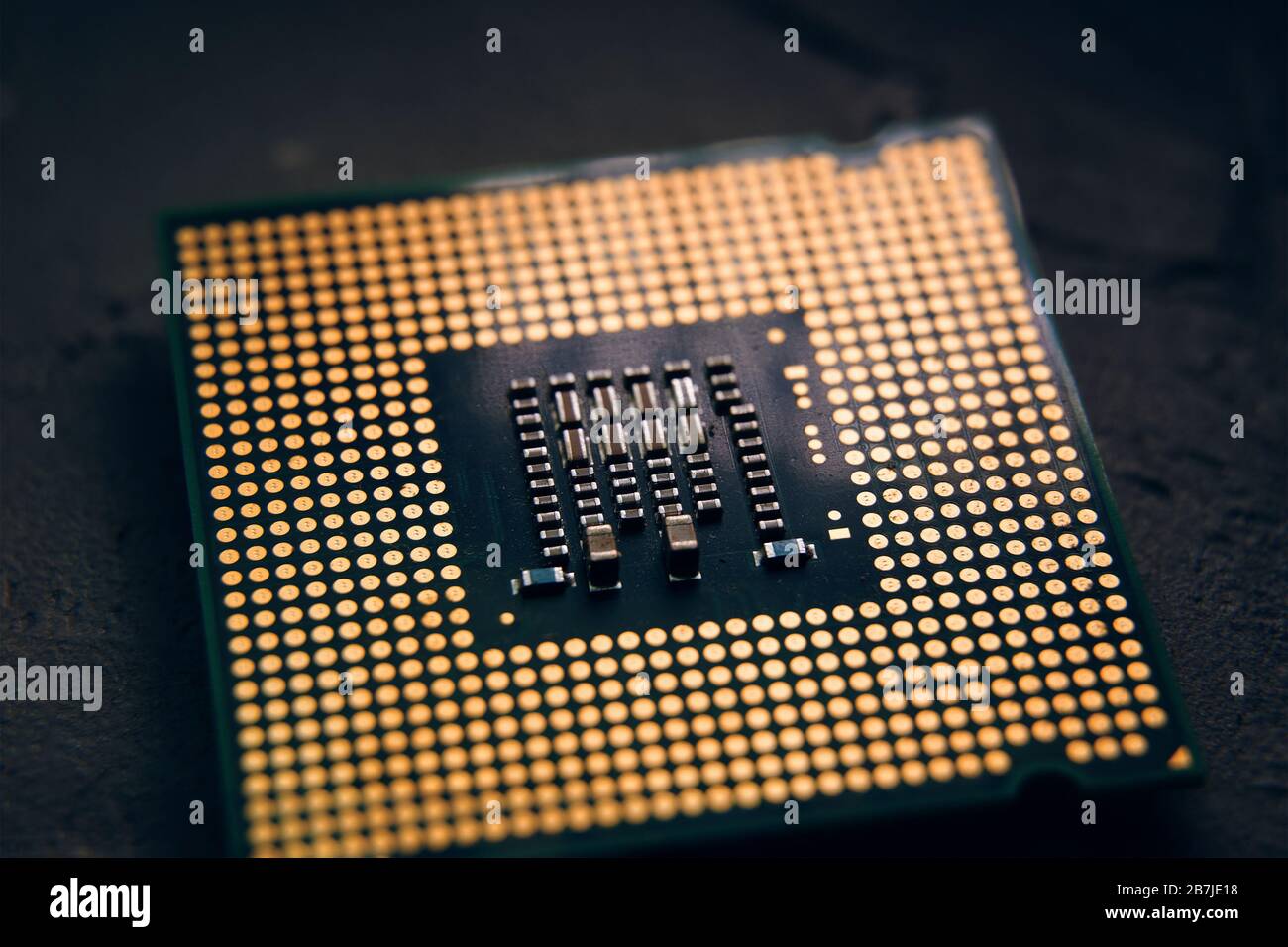 Chip per computer. Concetto CPU processori per computer centrali. Il concetto di hacking e vulnerabilità Foto Stock