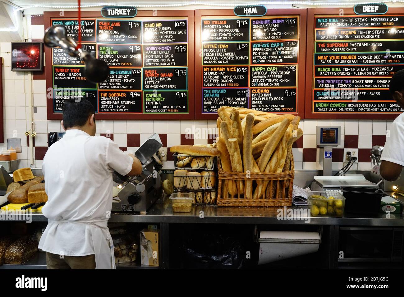 Millburn Delicatessen 328 Millburn Avenue, Millburn, NJ 07041 locale preferito, aperto dal 1946. Il miglior sandwich Deli nel Garden state. Foto Stock