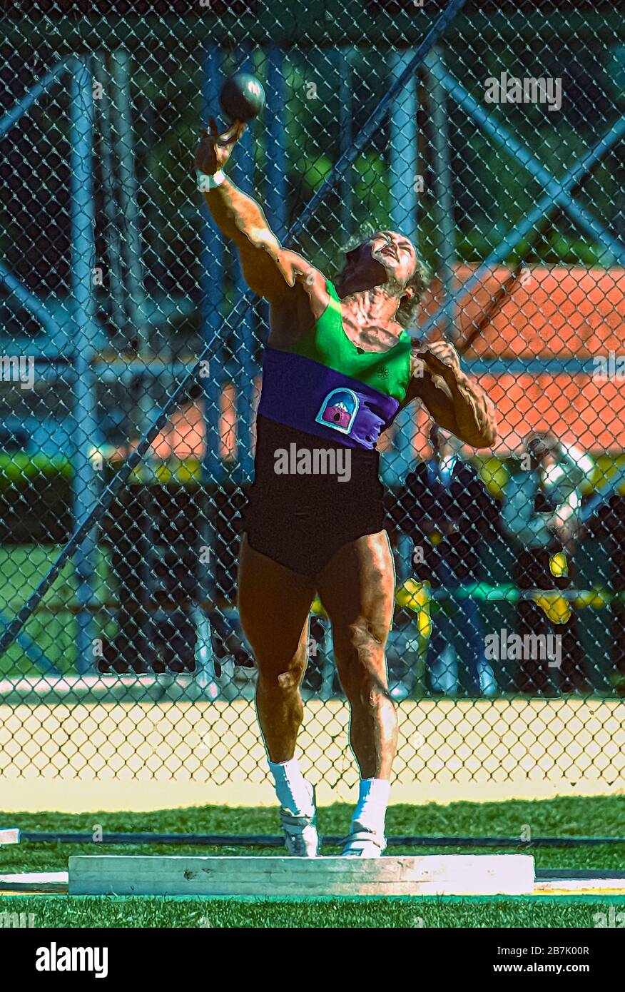 Al Feuerbach (USA) in gara nel colpo messo al Prefontaine Classic 1978. Foto Stock