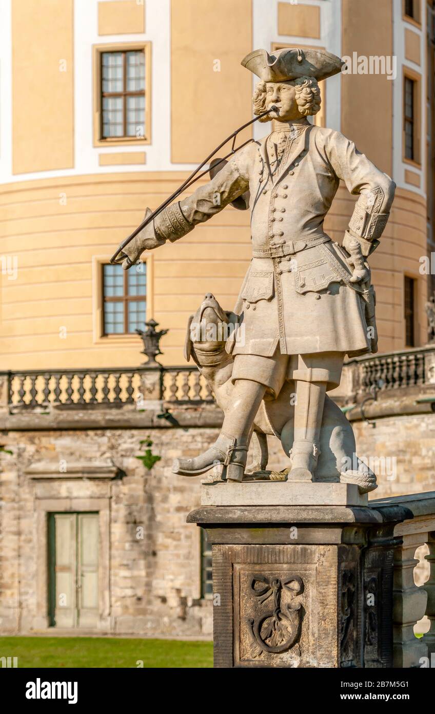 Scultura Hunter a Schloss Moritzburg vicino Dresda, Sassonia, Germania Foto Stock