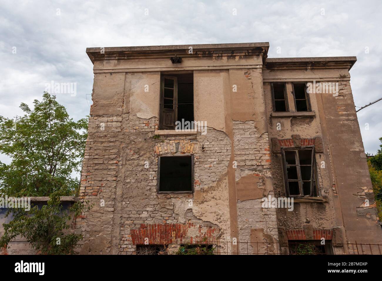 Edifici abbandonati nel Porto Vecchio di Trieste, Friuli-Venezia Giulia, Italia Foto Stock