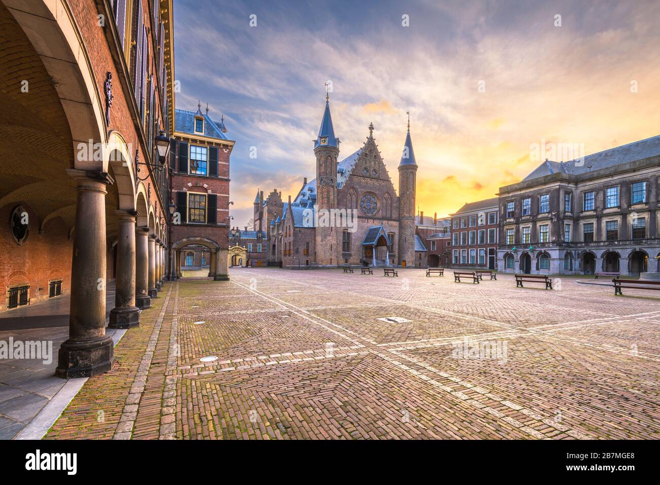 L'Aia, Olanda al Ridderzaal durante il giorno. Foto Stock