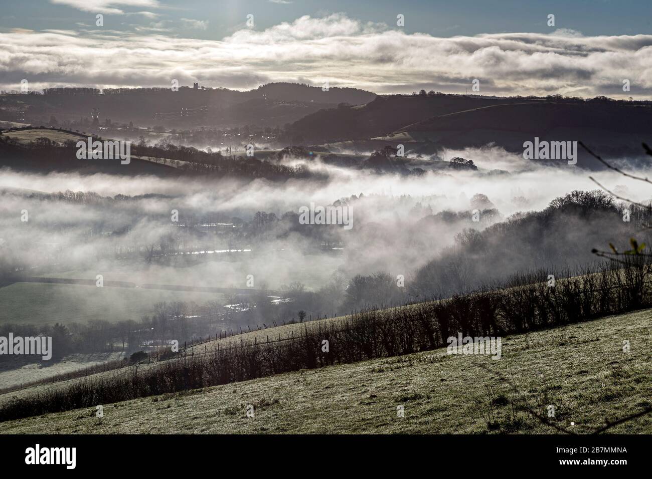 Il fiume Teign è lungo 31 km e si snoda da Dartmoor verso il mare a Teignmouth in un fiume retrograda del sud del Devon Foto Stock