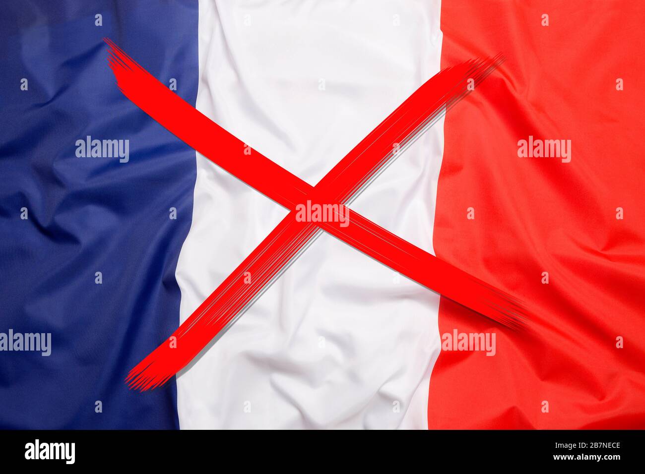 Rosso sbarrato bandiera della Francia, concetto di coprifuoco Foto Stock