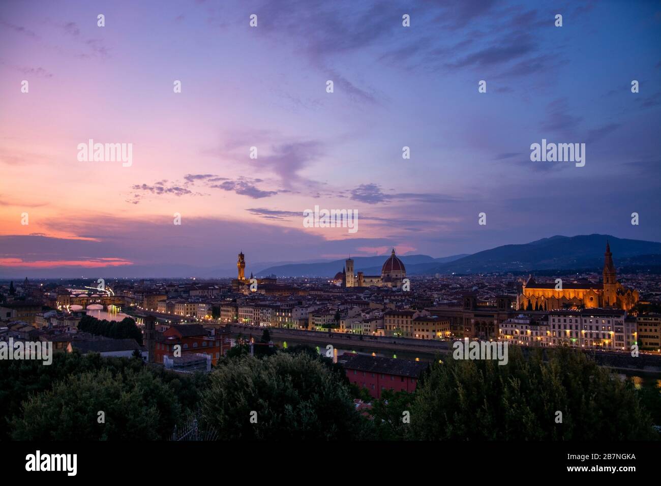 Firenze, chiamata in italiano Firenze, era un centro di commercio e finanza medioevale europea e una delle città più ricche di quell'epoca. E' un'abietta Foto Stock