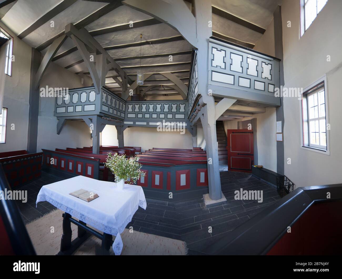 Edificio della chiesa a graticcio, ex cappella scolastica di Mannus Riedesel, 1703, Sassenhausen, Bad Berleburg, Germania, Europa Foto Stock