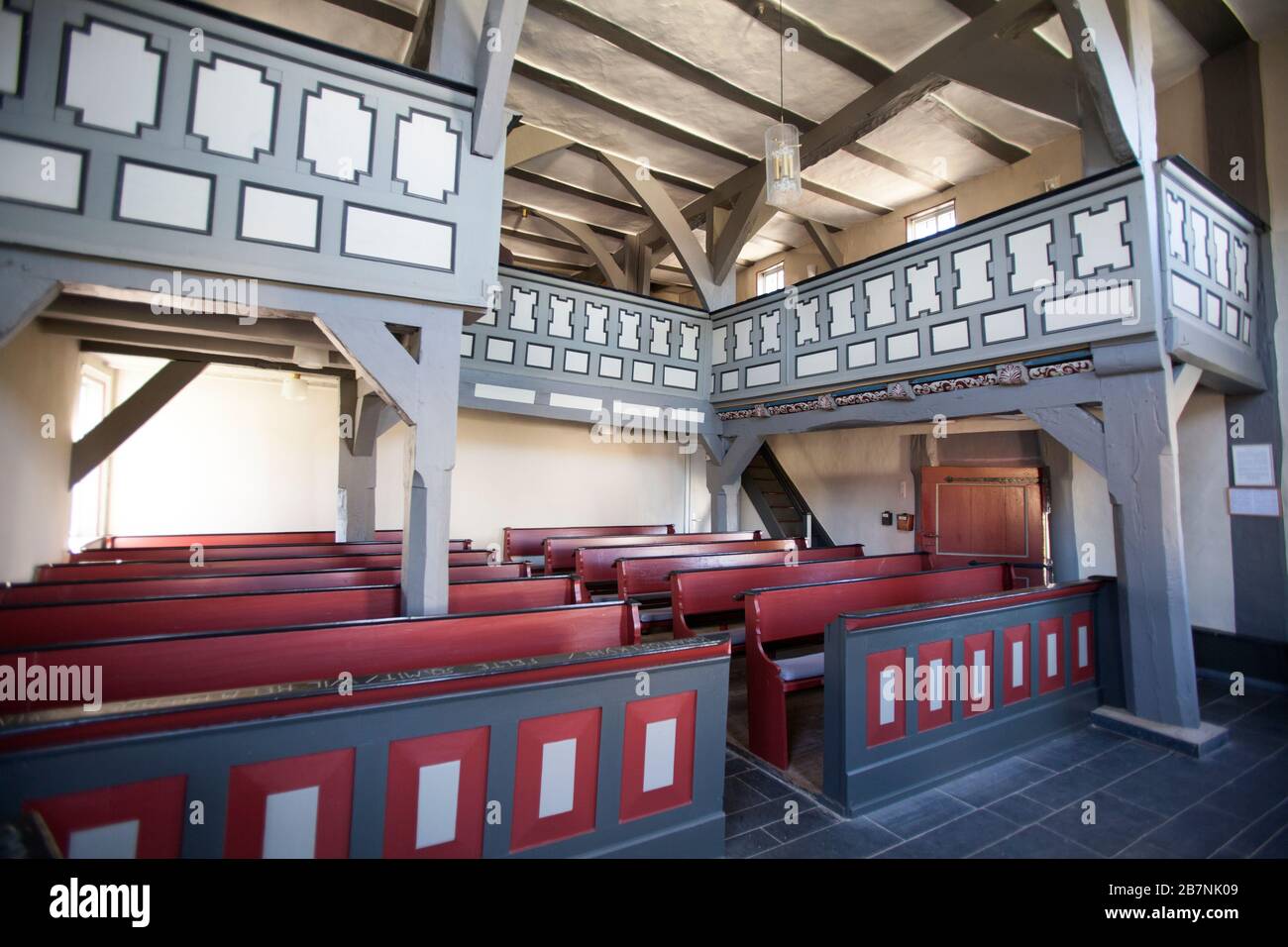 Edificio della chiesa a graticcio, ex cappella scolastica di Mannus Riedesel, 1703, Sassenhausen, Bad Berleburg, Germania, Europa Foto Stock