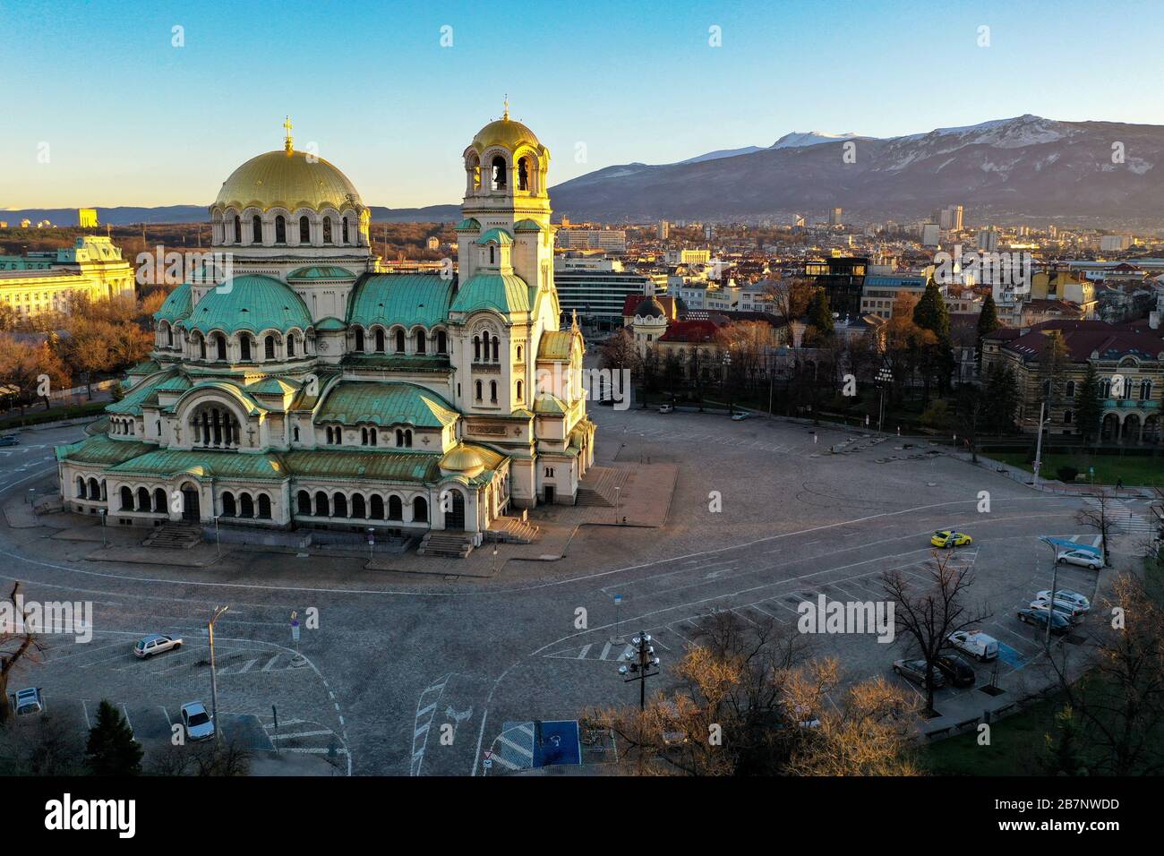 Cattedrale Ortodossa di Sofia Aleksandar Nevski - giorno - Vista aerea Nord Foto Stock