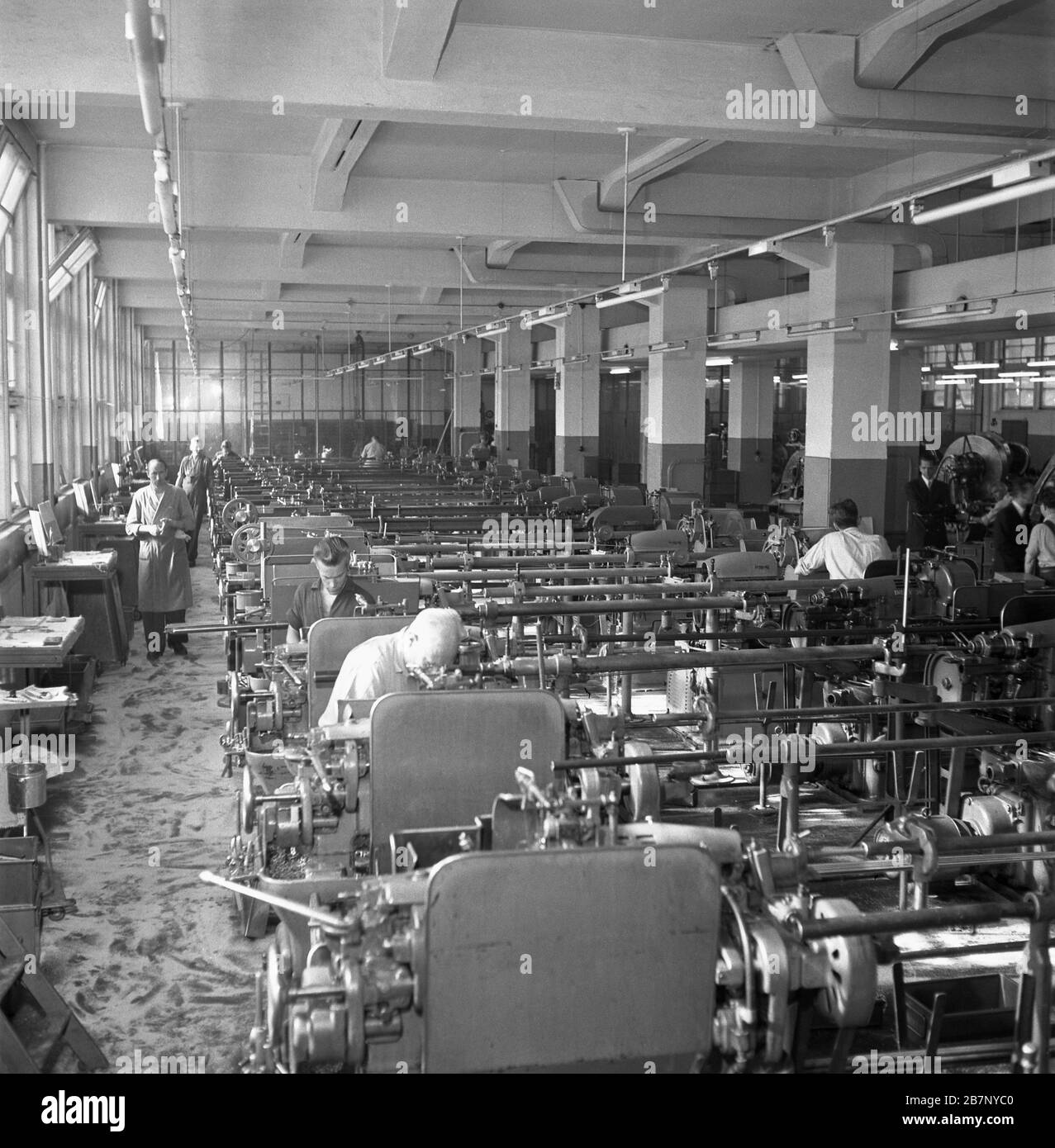 Original Odhner, Gothenburg e Stromstad, Svezia, 1956. Gli "Aritmometri" di W.T.Odhner furono costruiti a San Pietroburgo in Russia dal 1874. Dopo la rivoluzione russa nel 1917 Original-Odhner fu ristabilito a Goteborg. La nuova azienda ha costruito una gamma di calcolatrici a ruota dentata di grande successo che aderivano strettamente al design tradizionale. Foto Stock