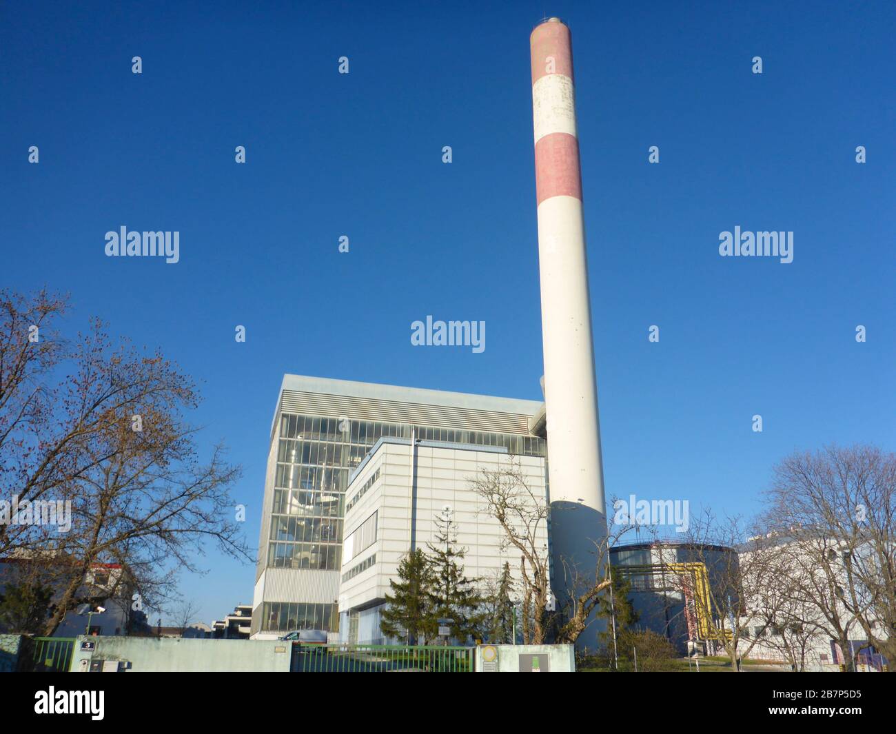 Wien, Vienna: Fernheizwerk Kagran (impianto di teleriscaldamento), nel 22. Donaustadt, Vienna, Austria Foto Stock