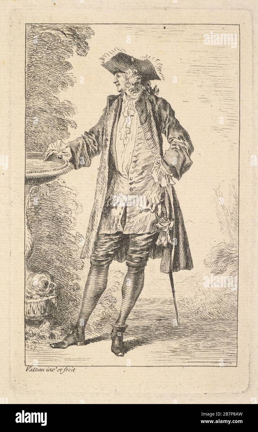 Uomo in piedi con la sua mano destra appoggiata su un bacino, mostrato in vista a tre quarti con la testa rivolta verso sinistra, dalla serie 'Figure della moda' (Figure de Modes), ca. 1710. Foto Stock