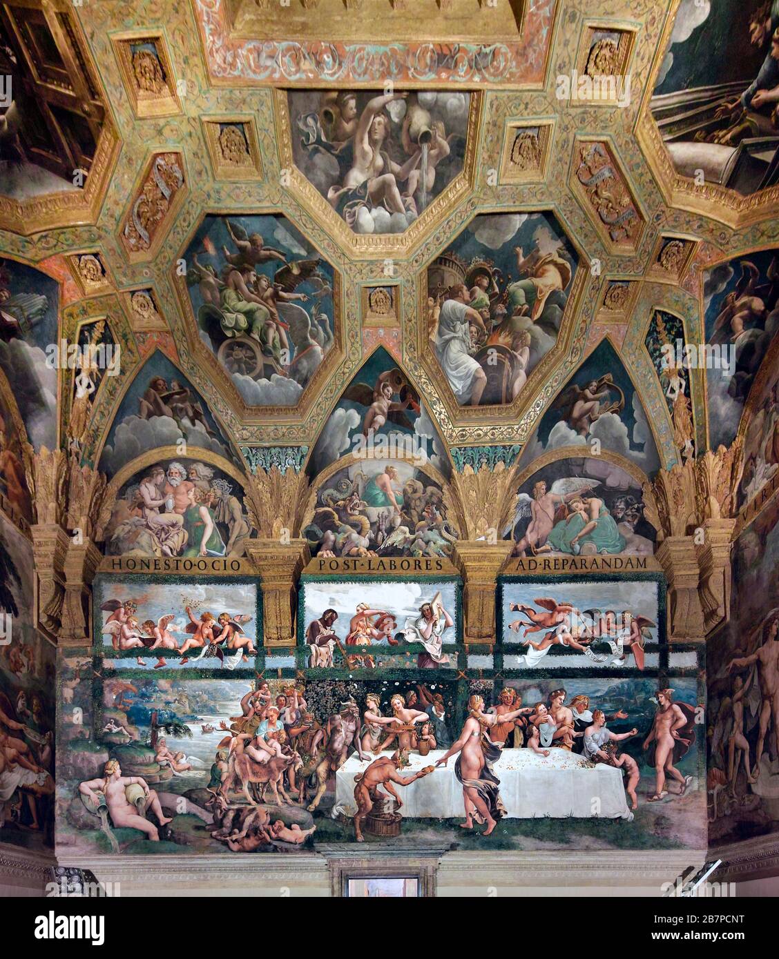 'Banchetto rustico' nella 'Camera di Cupido e Psiche'. Affresco di Giulio Romano e aiutanti (XVI secolo) all'interno di Palazzo te, Mantova, Lombardia, Italia. Foto Stock