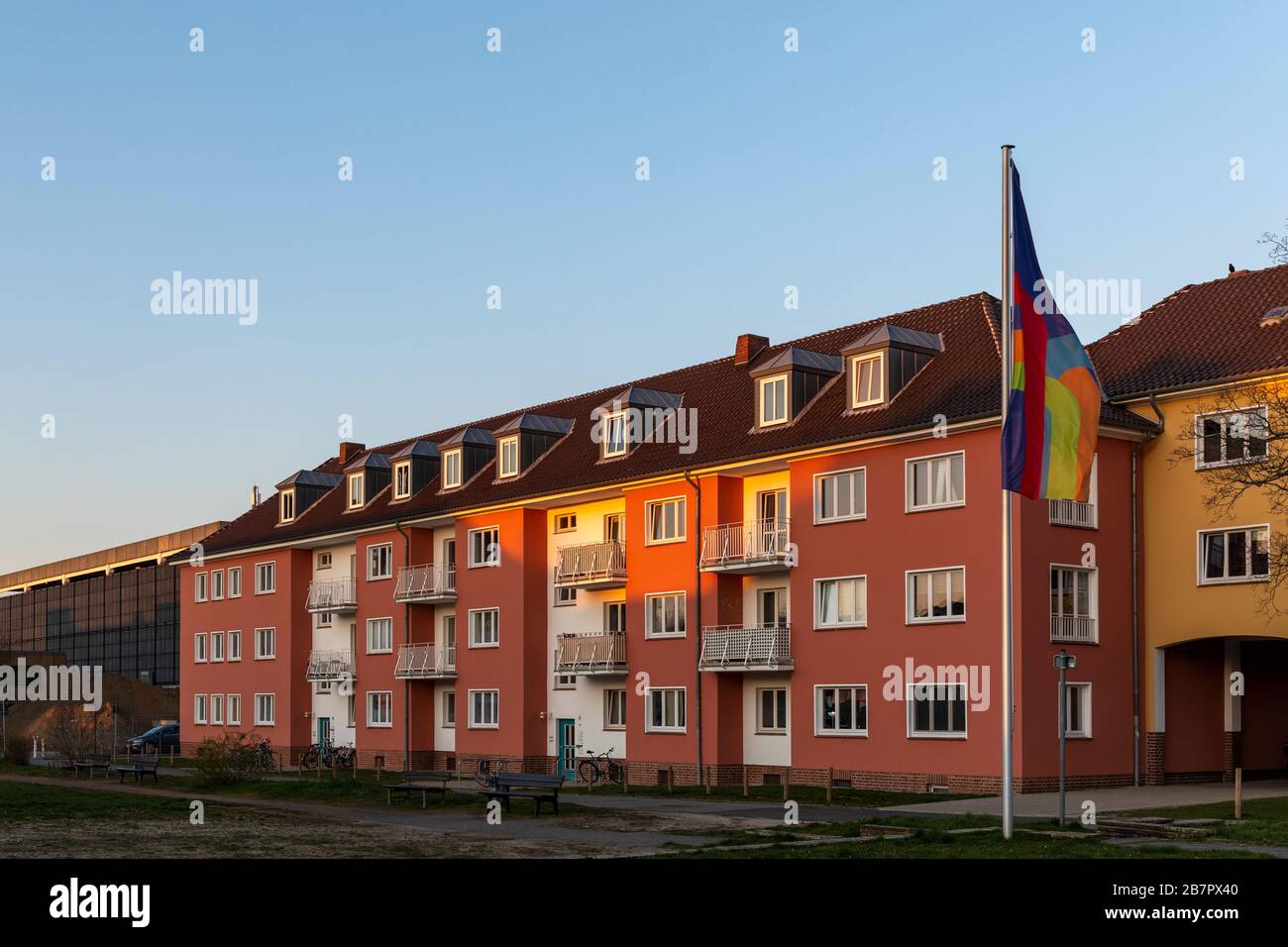 Edificio residenziale vicino all'università di Ostphalia a Wolfsburg senza persone Foto Stock