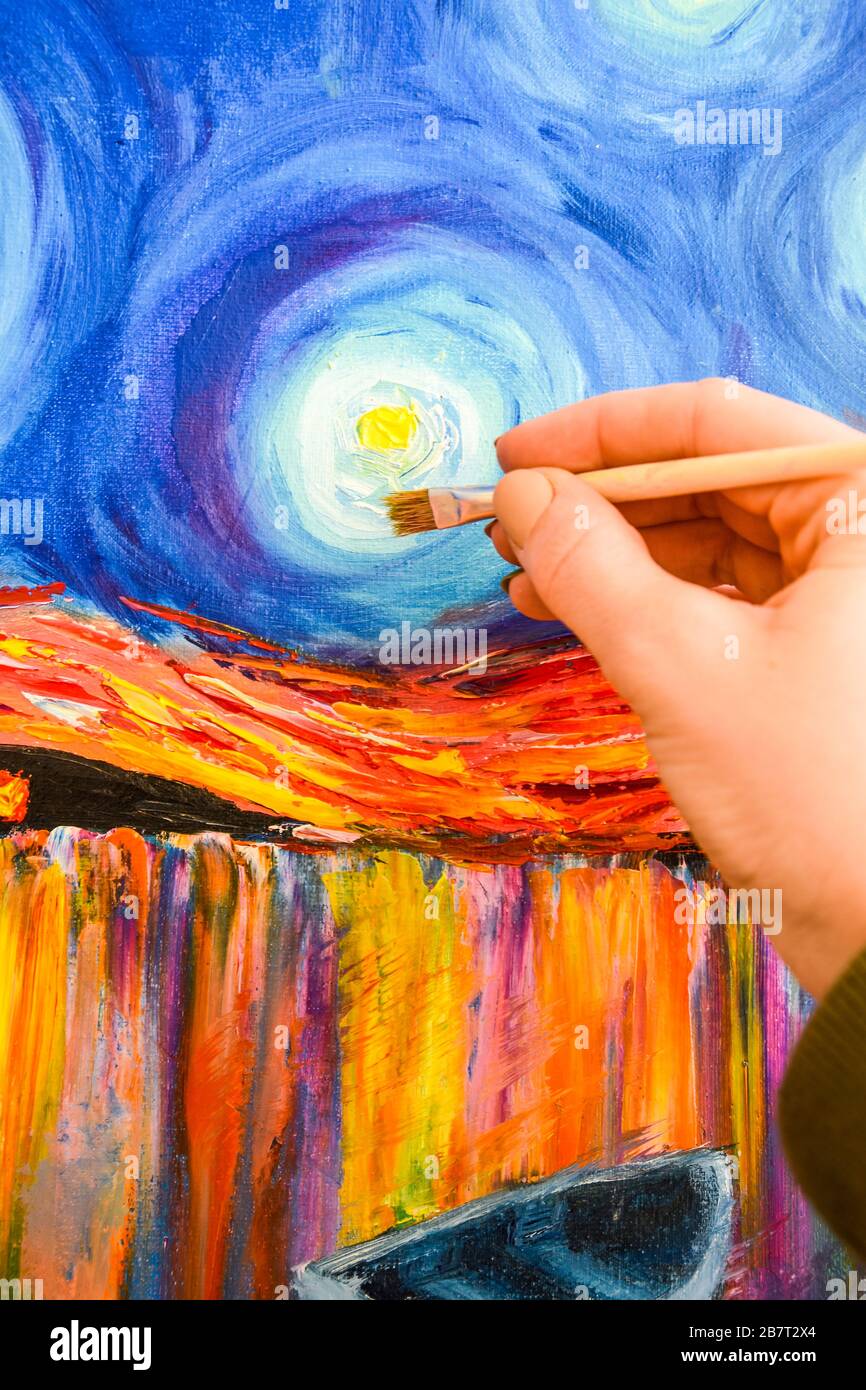 Pennello, tela a mano e olio, mano dell'artista, Acrilico e spettro completo su Cartone, Van Gogh The Starry Night Foto Stock