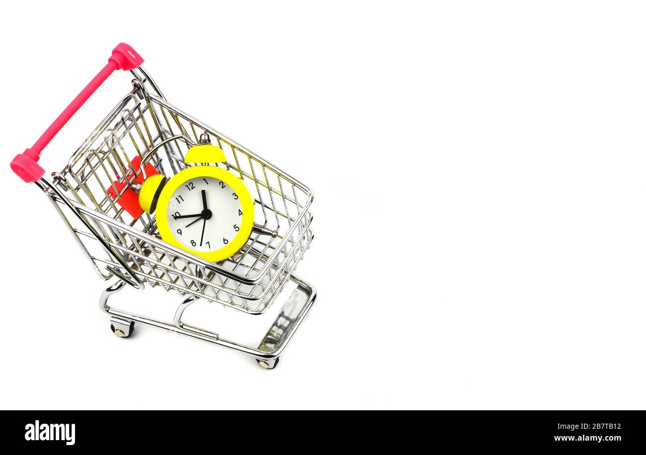 Sveglia gialla in un carrello 2 Foto Stock