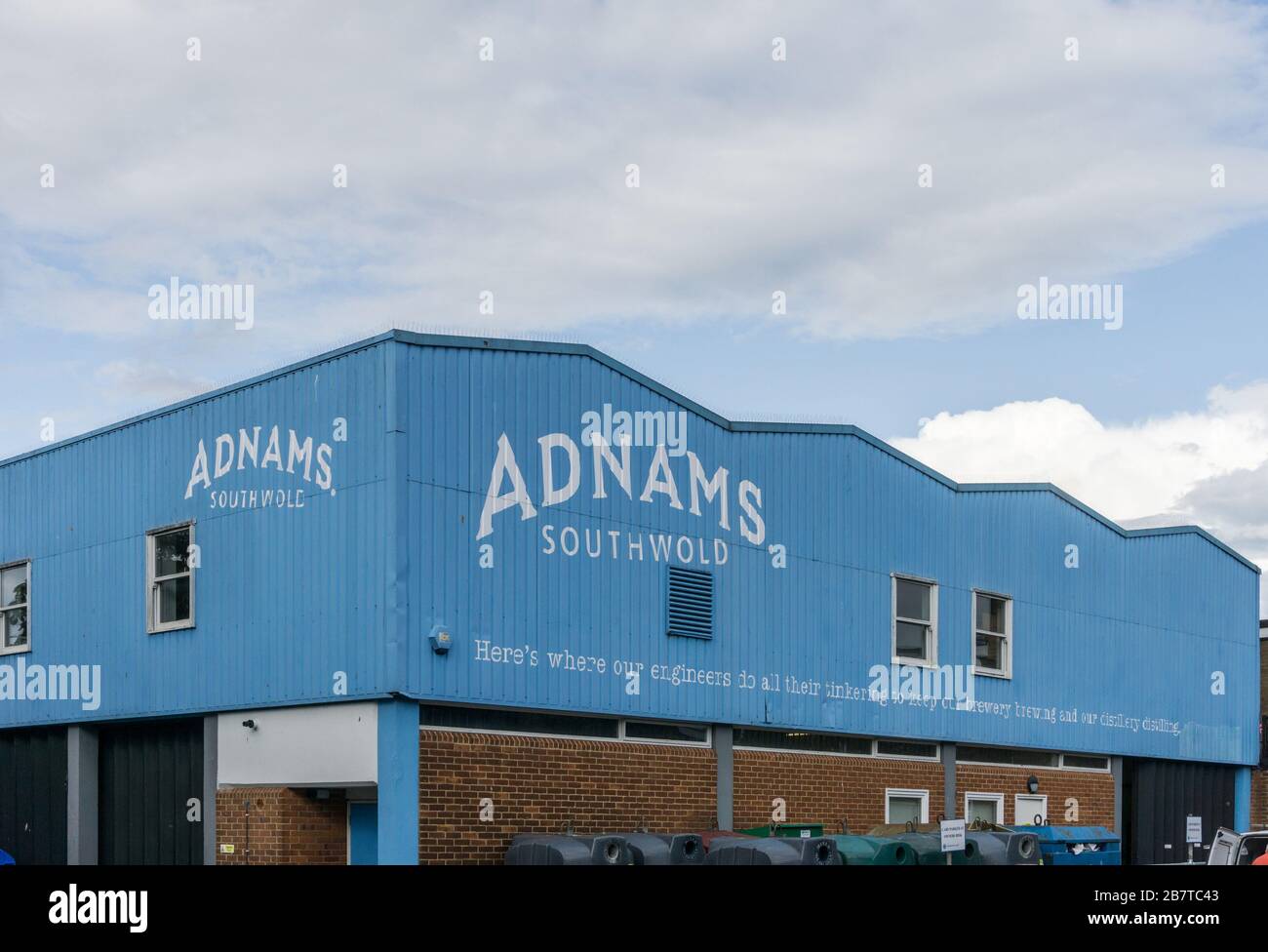 Vista della fabbrica di birra Adnams nella città costiera di Soputhwold, Suffolk, Regno Unito Foto Stock