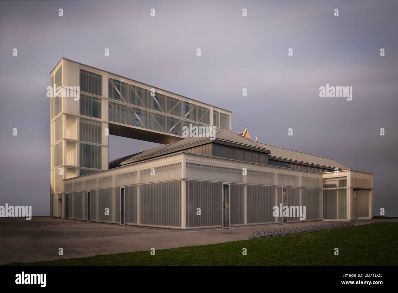 Krea edificio moderno, scuola d'arte a Vitoria Gasteiz Foto Stock