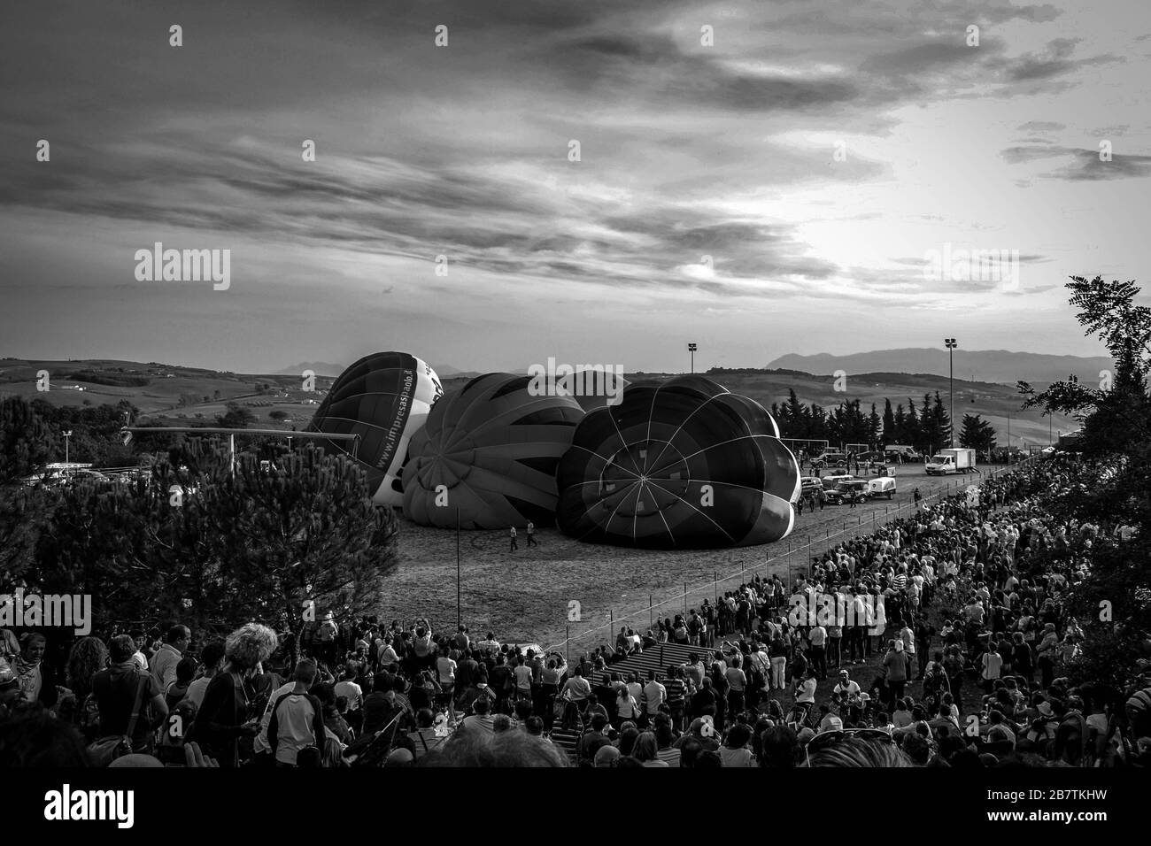 Mongolfiera a Fragneto Monforte, Benevento, Italia Foto Stock