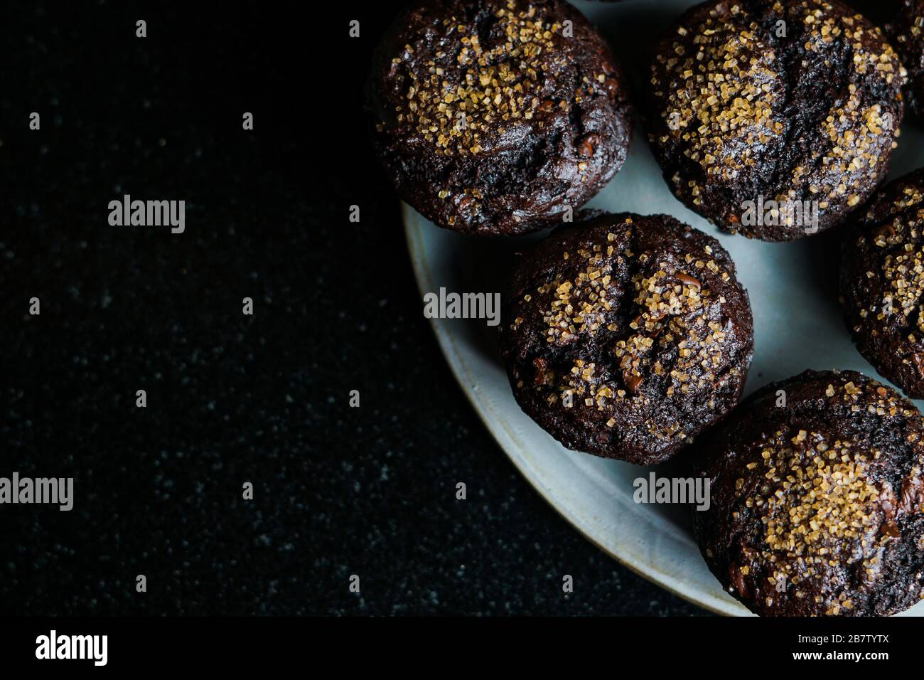 Muffin al cioccolato con zucchero Demerara Foto Stock