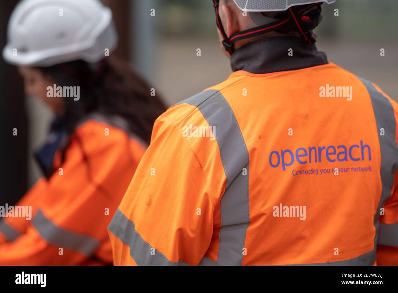 Ingegneri Openreach presso il centro di formazione Openreach di Peterborough Foto Stock