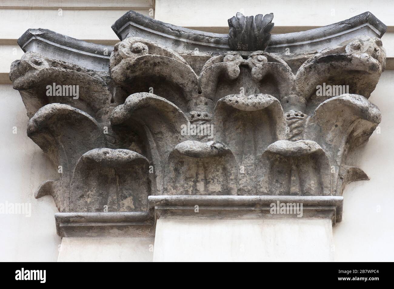 Corinzi capitelli di una chiesa, Venezia, Veneto, Italia Foto Stock