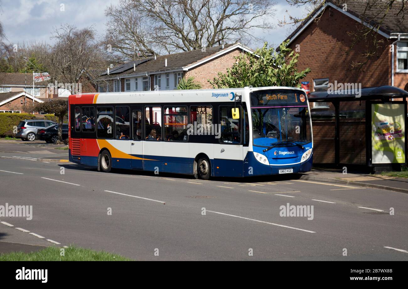 Autobus locale Stagecoach, Woodloes Park Estate, Warwick, Warwickshire, Inghilterra, Regno Unito Foto Stock