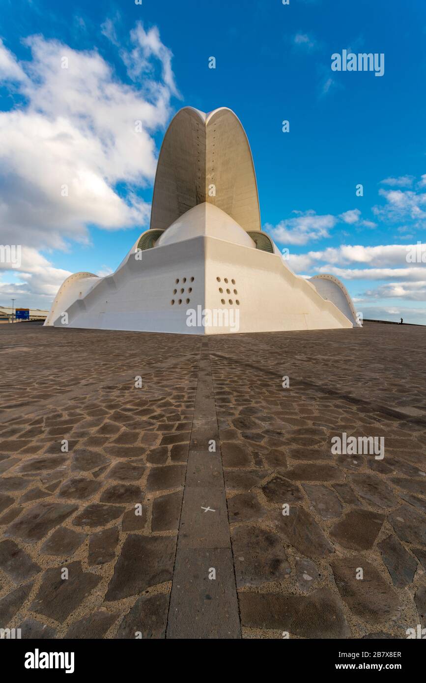 Auditorio de Tenerife Adan Martin auditorium edificio futuristico Foto Stock