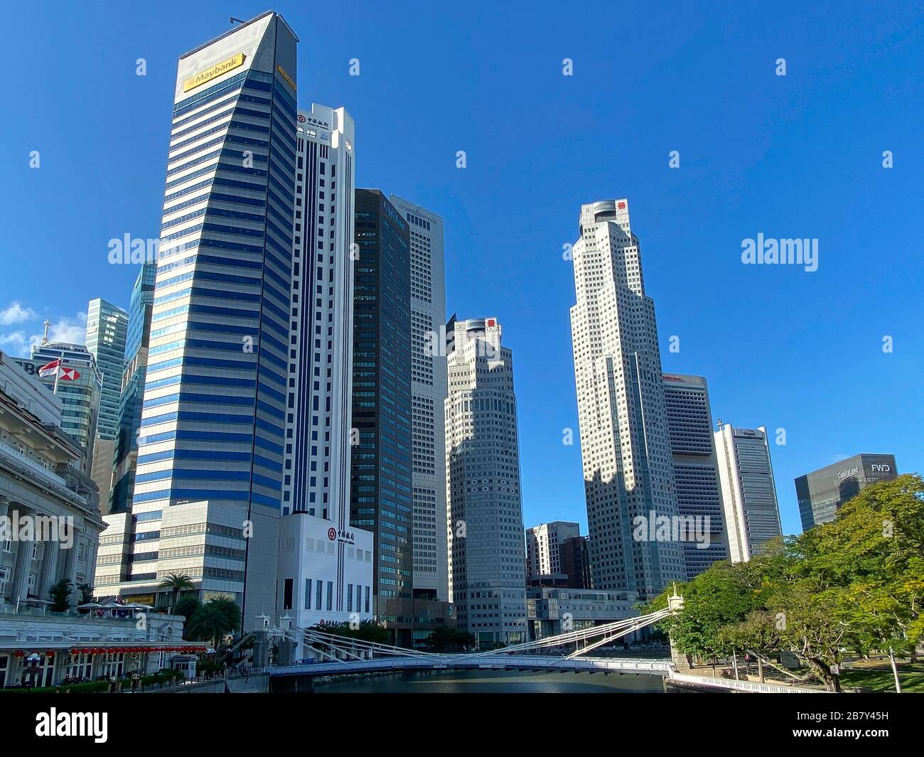 Grattacieli del CBD della città dal fiume Singapore, dal quartiere Civico, dall'Isola di Singapore, Singapore Foto Stock