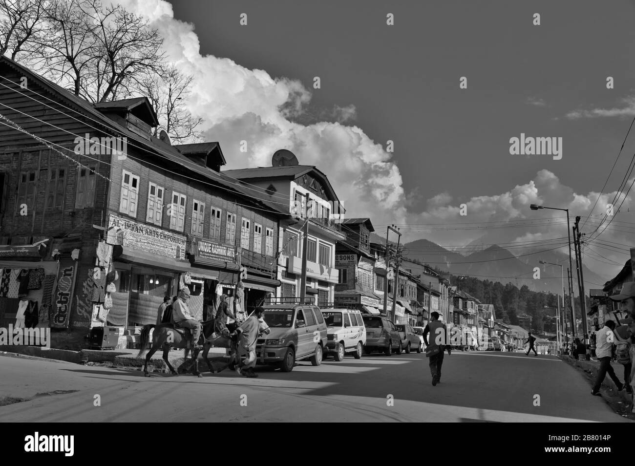 Market Road, Pahalgam, Kashmir, Jammu e Kashmir, India, Asia Foto Stock