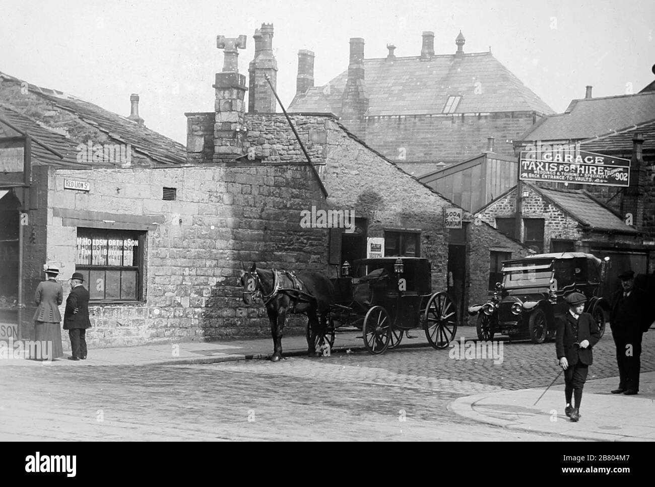 Red Lion Street, Burnley, Lancashire, primi del 1900 Foto Stock