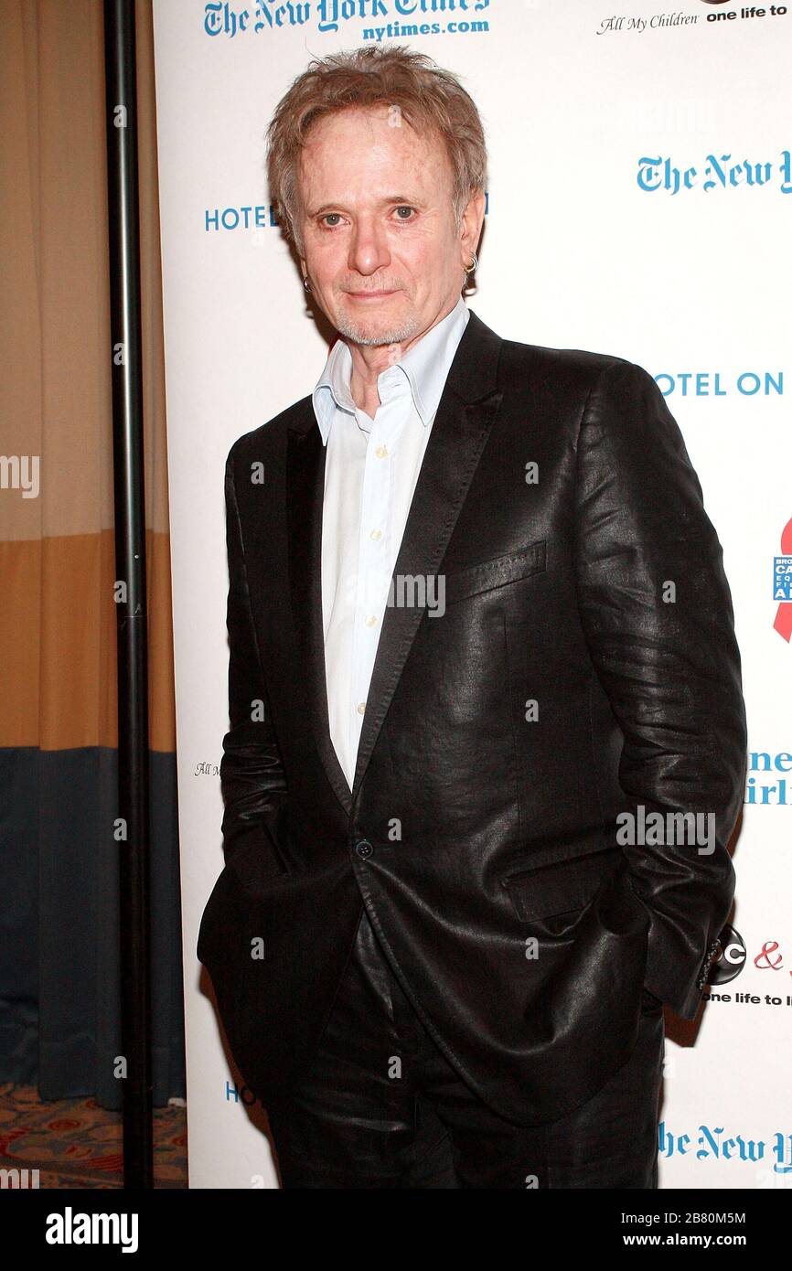 New York, NY, USA. 21 marzo 2010. Anthony Geary al 6 ° annuale Broadway Cares Equity combatte AIDS beneficio al New York Marriott Marquis. Credito: Steve Mack/Alamy Foto Stock