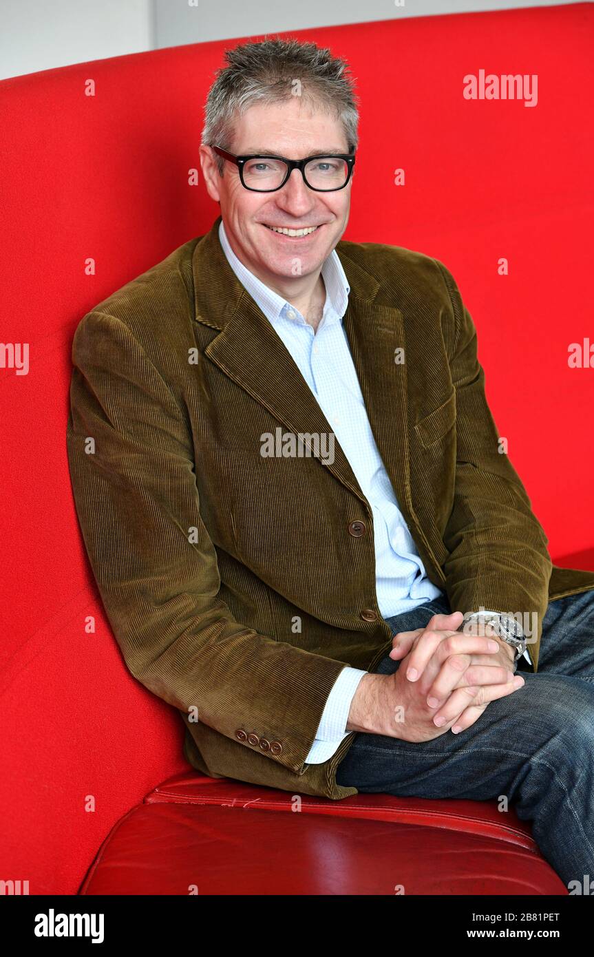 Il Professor David Bailey, Professor of Industrial Strategy presso la Aston Business School di Birmingham. Professore di Economia aziendale presso la Birmingham Business School dell'Università di Birmingham. È stato fotografato nel campus dell'Aston University. Foto Stock