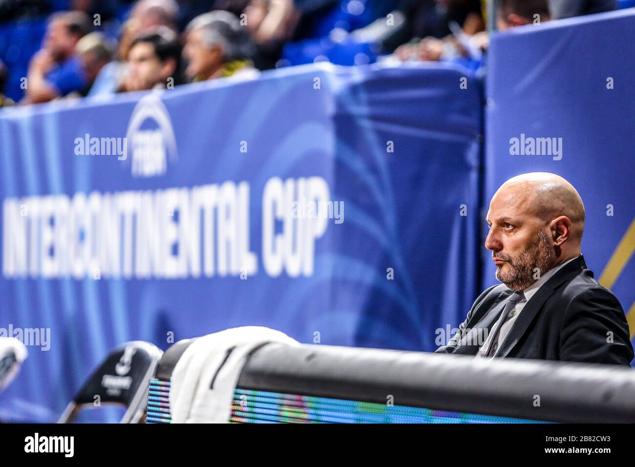 San Cristobal della Laguna, Spagna. 19 Mar 2020. Sasha Djordjevic, allenatore capo di Segafredo Virtus Bologna durante la FIBA Intercontinental Cup Tenerife 2020 - prima semifinale tra Segafredo Virtus Bologna e San Lorenzo de Almagro al Pabellón Santiago Martín, San Cristobal de la Laguna - Tenerife. (Punteggio finale: Segafredo Virtus Bologna - San Lorenzo de Almagro 75-57) (Foto di Davide di Lalla/Pacific Press) Credit: Pacific Press Agency/Alamy Live News Foto Stock