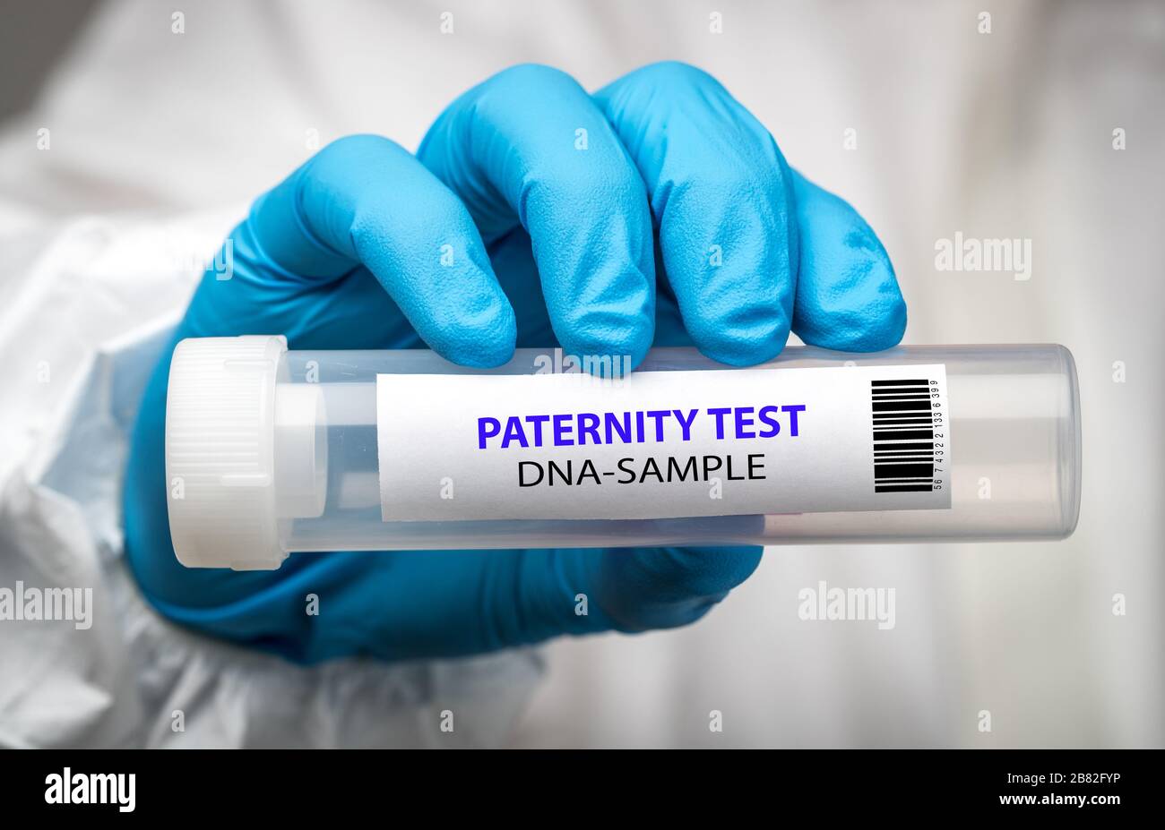 Test di paternità, test su tamponi di DNA Foto Stock