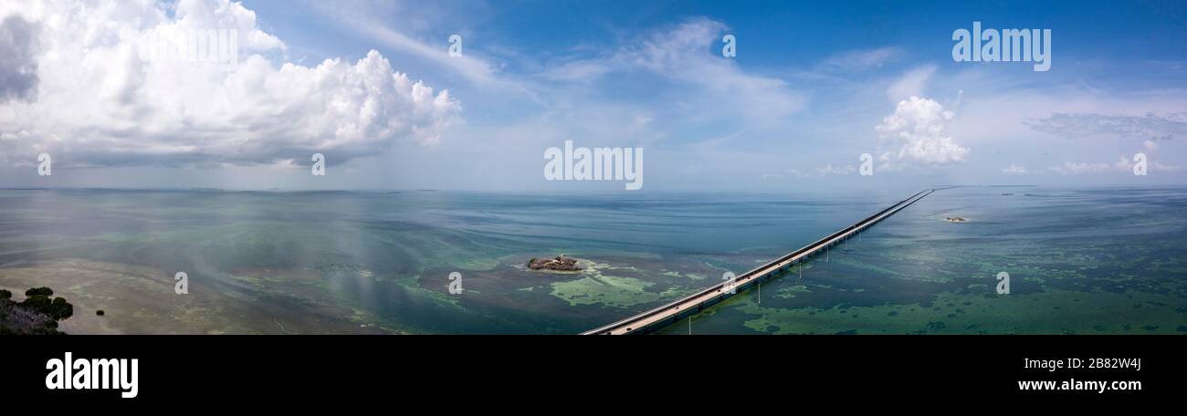 Veduta Aerea, Seven Mile Bridge Vicino A Little Money Key, Florida Keys, Florida, Usa Foto Stock