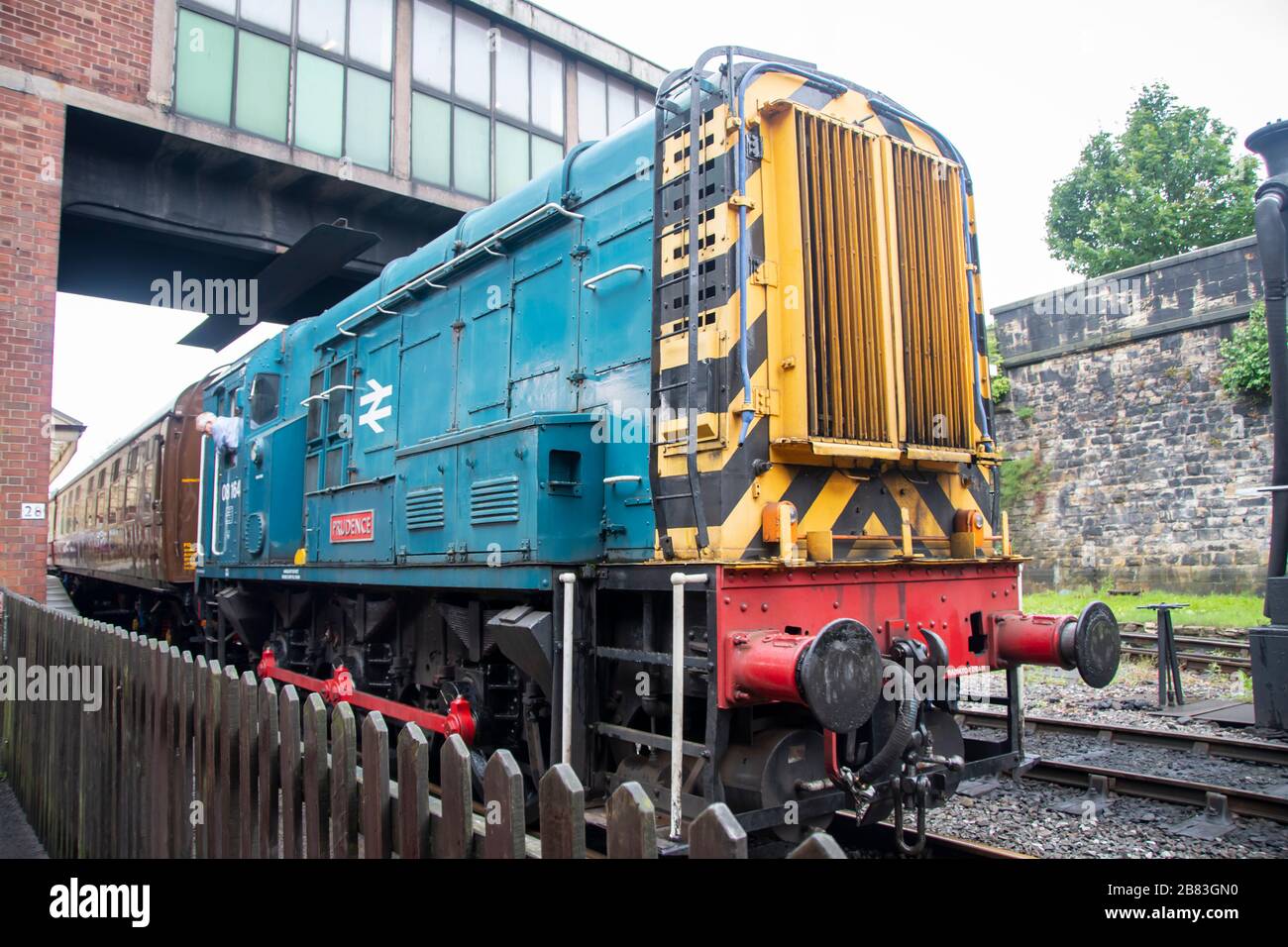 British Railways Classe 08 motore diesel shunting, chiamato 'Prudence', a East Lancashire Railway, Bury, Manchester, Inghilterra Foto Stock