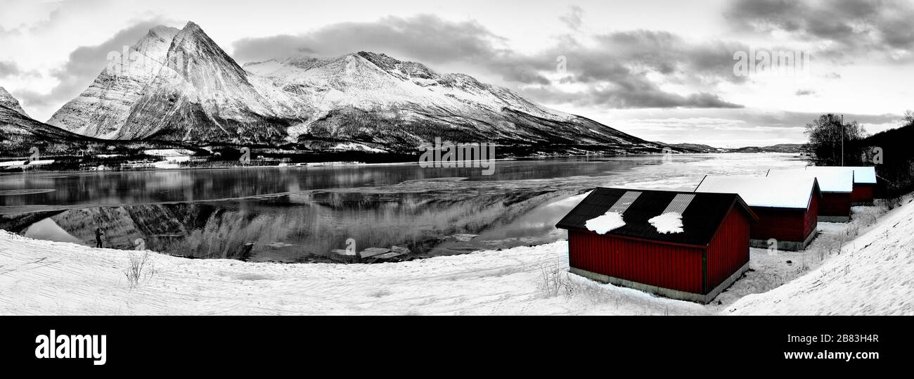 Norvegia settentrionale, Alpi di Lyngen, sopra il circolo polare artico. Foto Stock