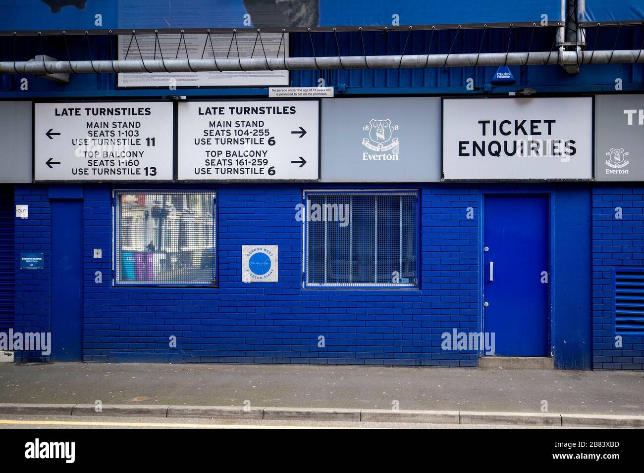 Everton Football Club e le attività circostanti durante l'epidemia di Coronavirus Foto Stock