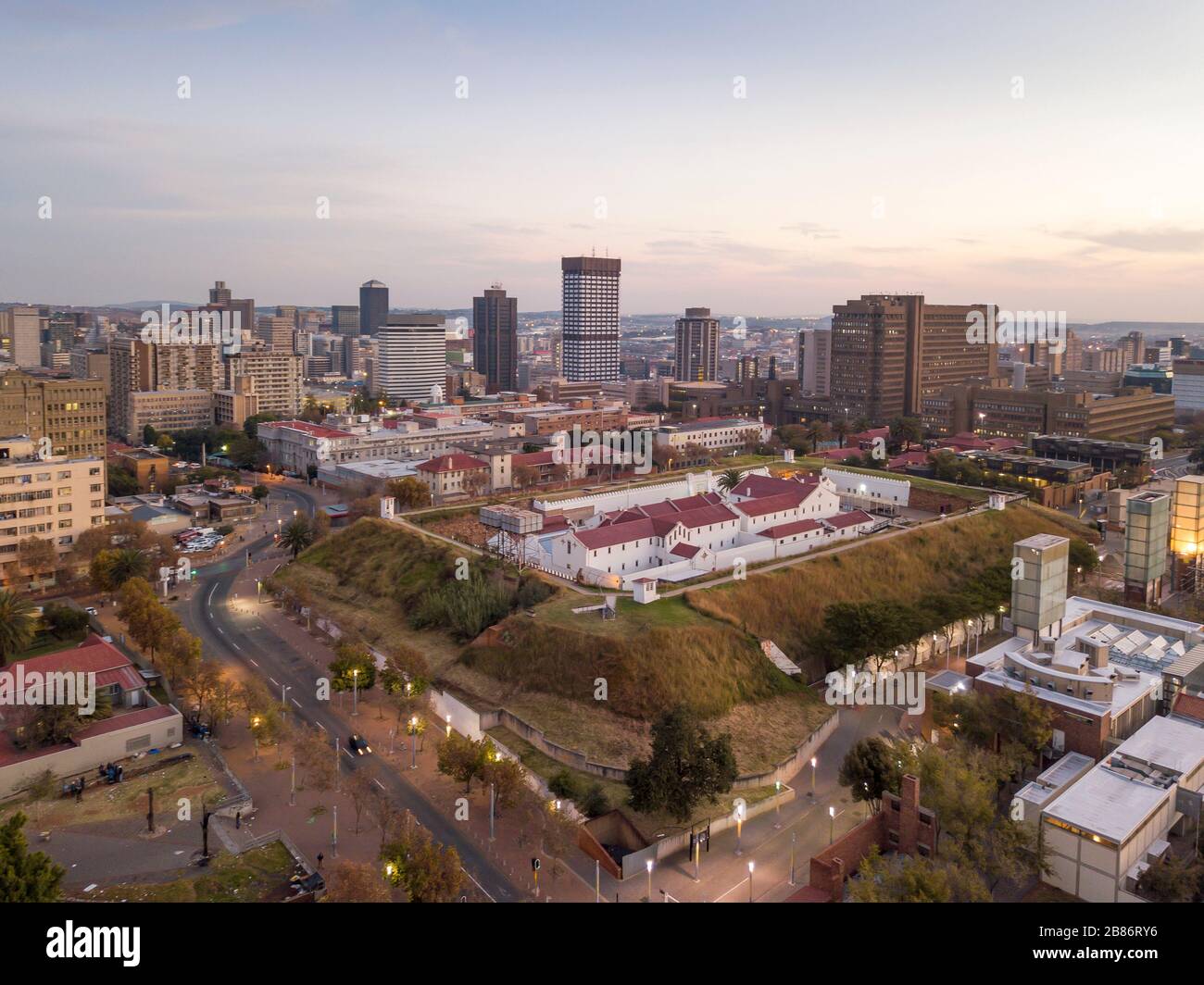 Veduta aerea della Constitution Hill nel centro di Johannesburg, Sud Africa Foto Stock