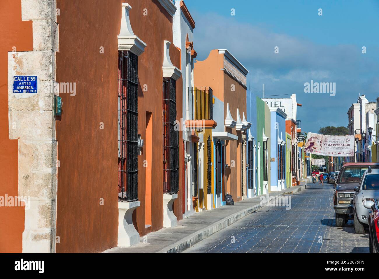 Case coloniali spagnole su Calle 14 a Campeche, penisola dello Yucatan, Messico Foto Stock