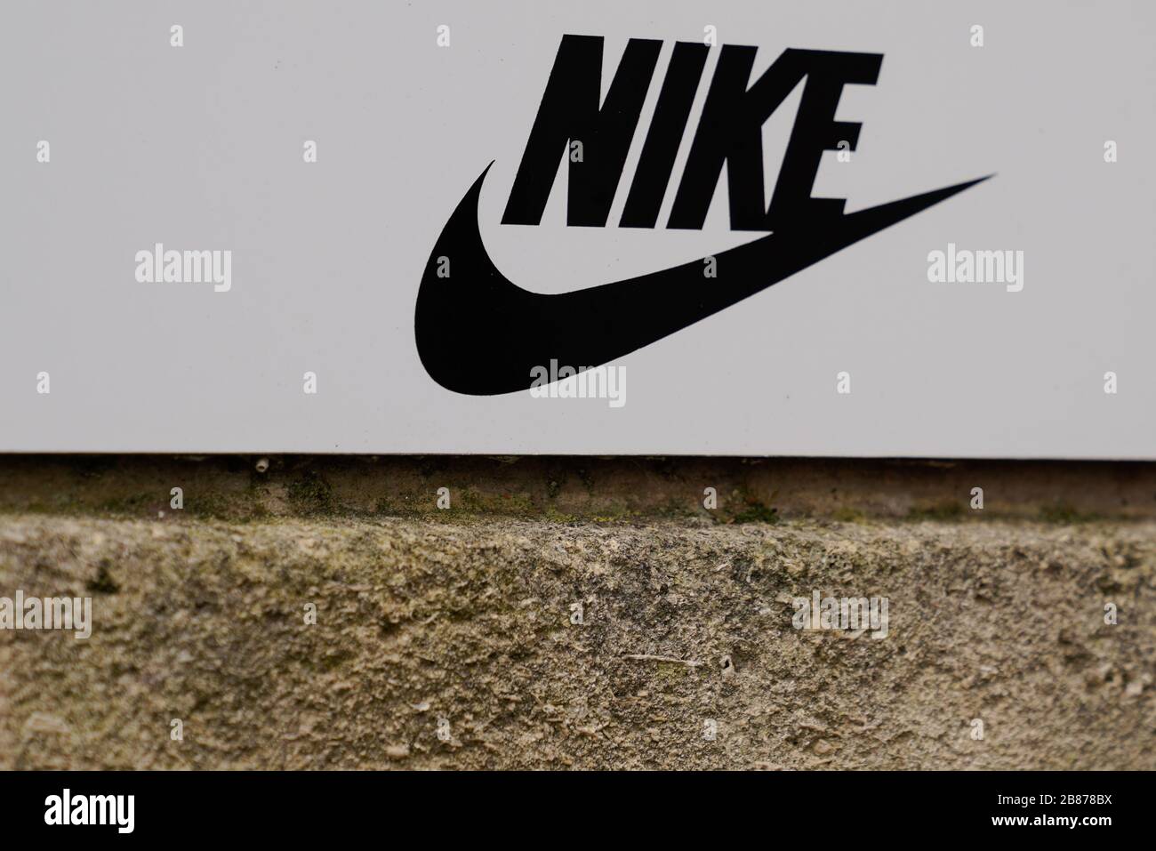 nike logo sign