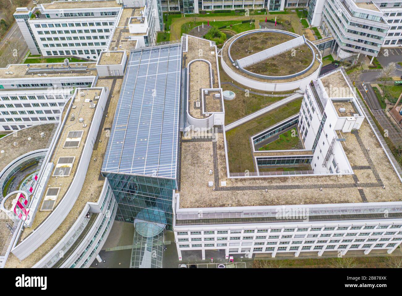 Germania/Bonn febbraio 2020: Sede centrale edificio della Deutsche Telekom AG Telecommunications Foto Stock