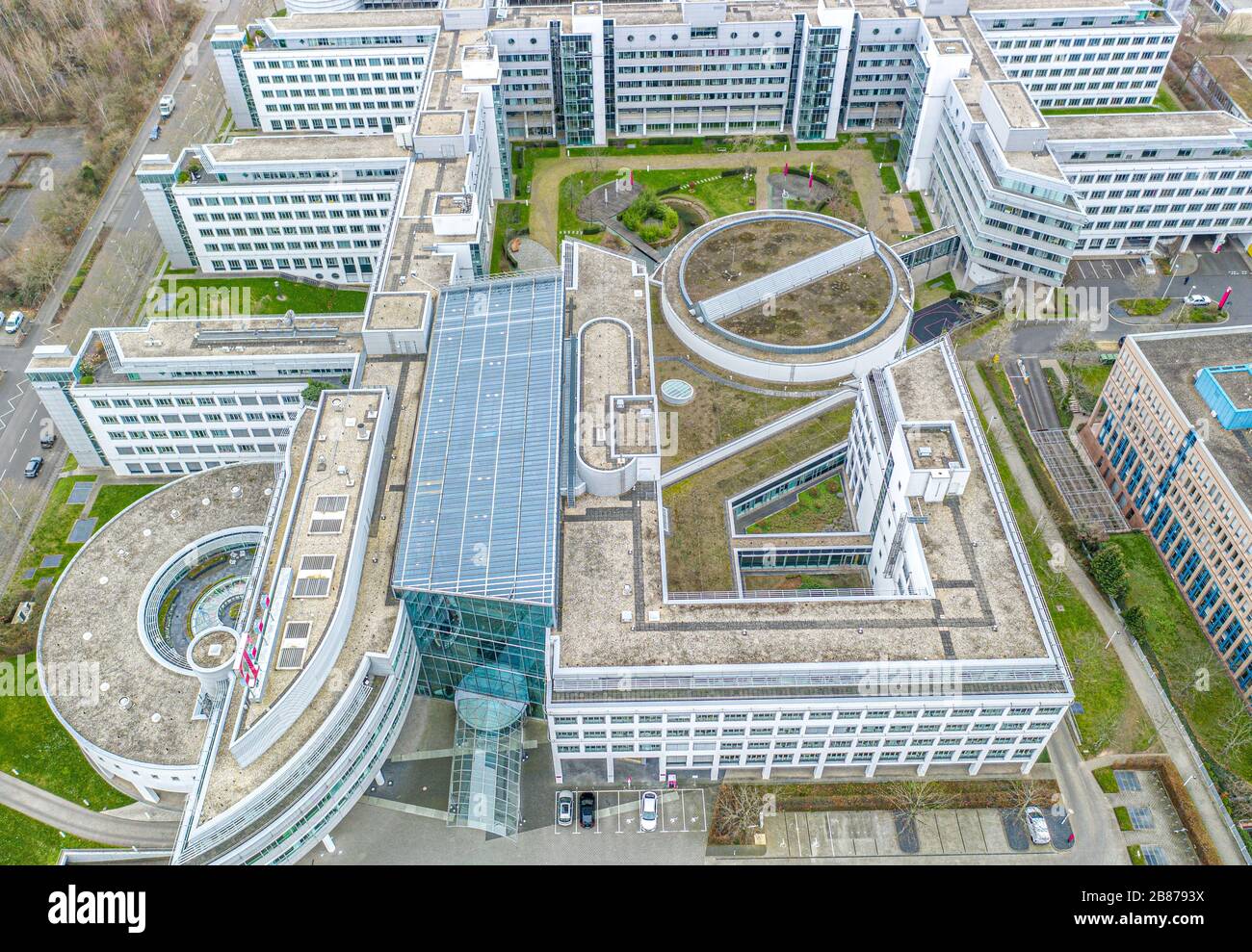 Germania/Bonn febbraio 2020: Sede centrale edificio della Deutsche Telekom AG Telecommunications Foto Stock