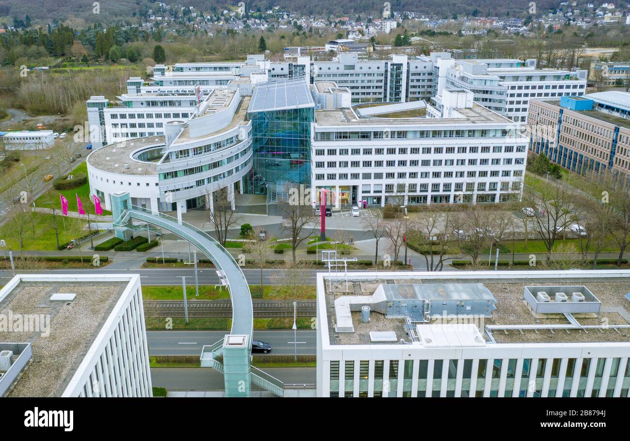 Germania/Bonn febbraio 2020: Sede centrale edificio della Deutsche Telekom AG Telecommunications Foto Stock