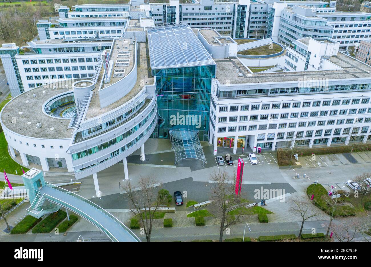 Germania/Bonn febbraio 2020: Sede centrale edificio della Deutsche Telekom AG Telecommunications Foto Stock