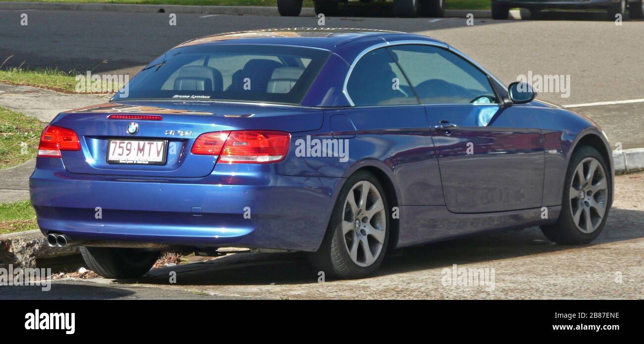 L'inglese: 2007-2009 BMW 325i (E93) convertibile. Fotografato in Cronulla,  Nuovo Galles del Sud, Australia.; 19 maggio 2010; proprio lavoro; OSX; '  Foto stock - Alamy