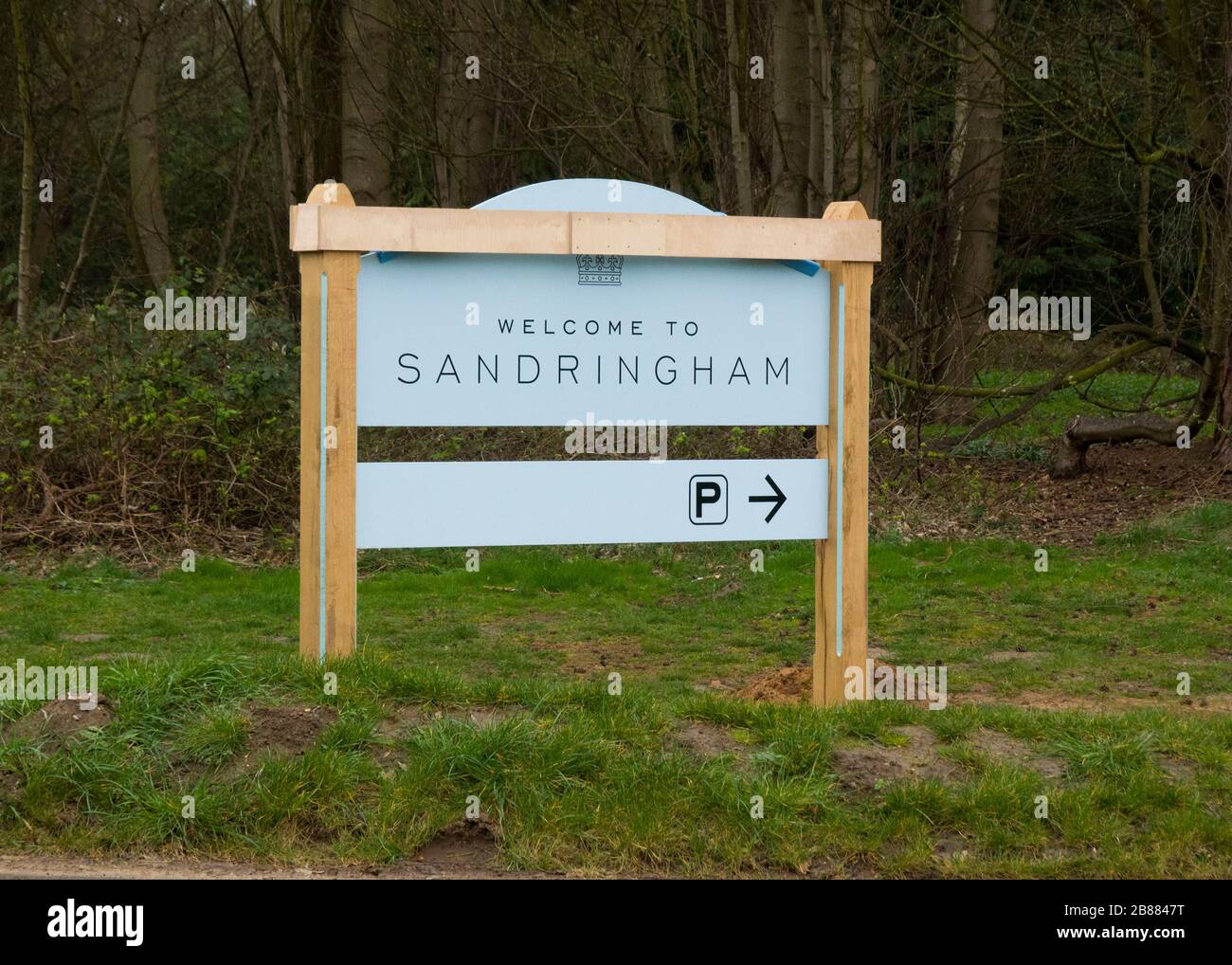 Firma all'ingresso del centro visitatori sulla Sandringham Estate, Norfolk, Regno Unito Foto Stock